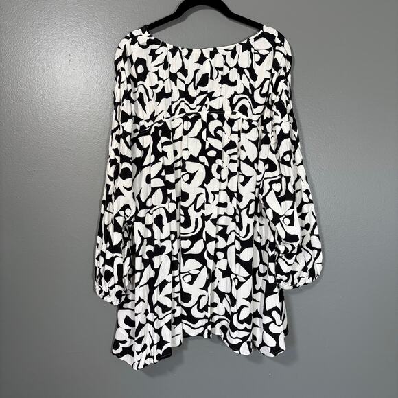 Terra & Sky Black & White Floral Boho Peasant Top - 3X 24/26 - Women's Plus Size - Picture 7 of 7